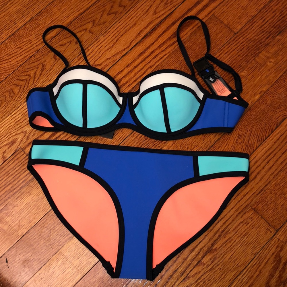 Triangl Poppy Bikini set